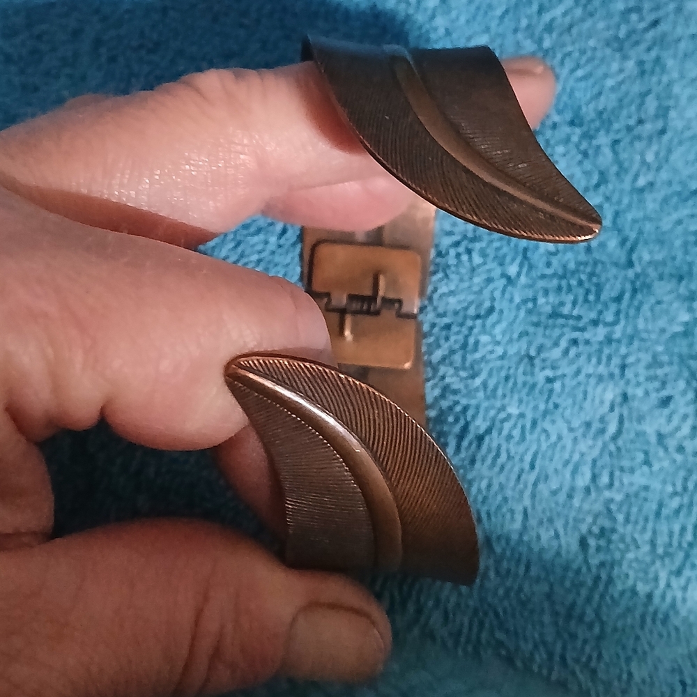 Copper Leaf Design Hinge Bracelet - image 4